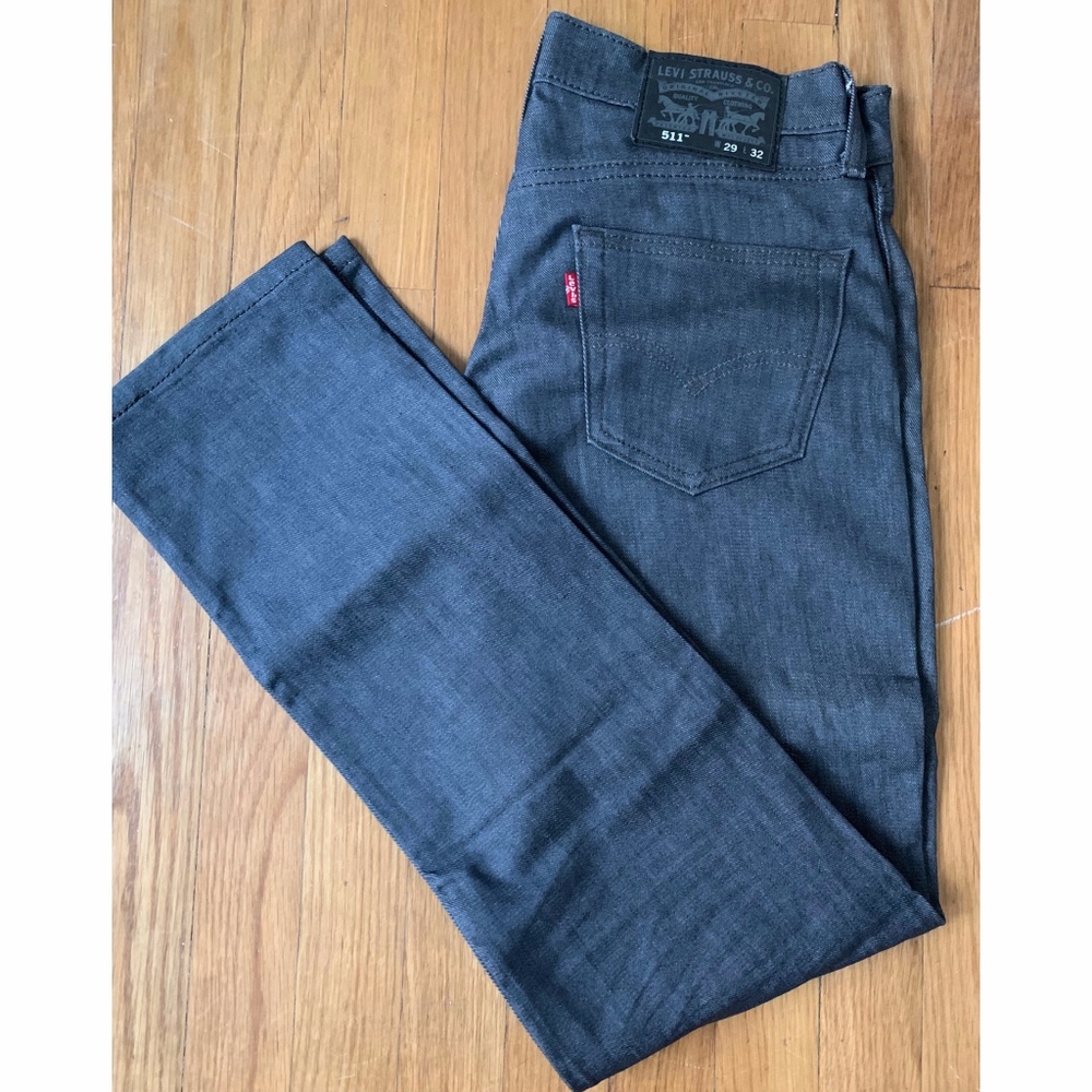 NWOT Blue Levi 511s